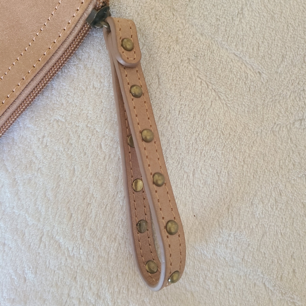 NWOT Ariat Fringe Wristlet Clutch Tan Leather - Picture 2 of 7